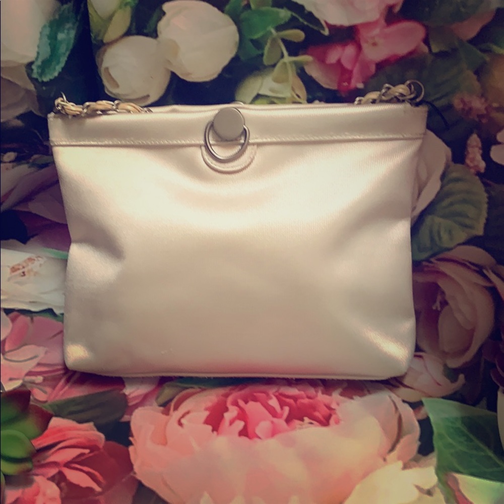 Cream clutch